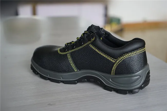 CE Ufa001認定低安全靴